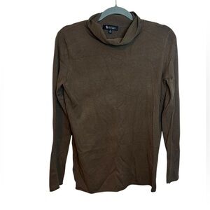 Sisters Medium Brown Turtleneck Sweater